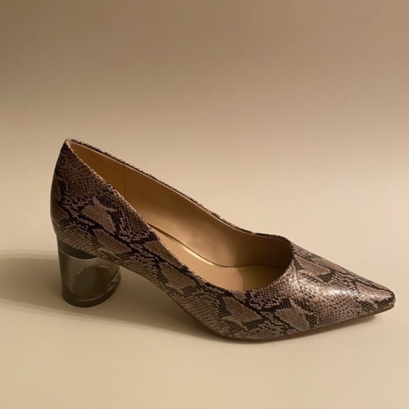 NiB Kelly & Katie snake print heels - Picture 2 of 6